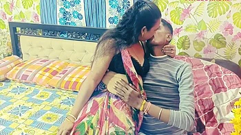 Hot Nokrani Ne Apna Malik Ko Gud Chataya, Bohat Chudai Ki