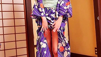 Marina Yakuno 役野満里奈 Mbr-bn056 Bathhouse Beauty 湯女美人