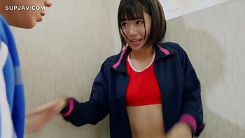 The Tables Turn! Chasing Sex! Im A Virgin Who Gets Turned On By The Protruding Ass Of The Girls On The Track And Field Team! Then, The Girls, Curious About My Erect Cock, Down As I Run Away And Forcefully Insert It! However, It Feels So Go