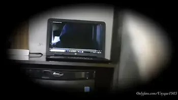 LaylaRed runs into DickSaw