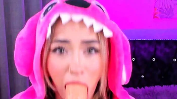 Ahegao teen Aleja really enjoys sucking all the way down