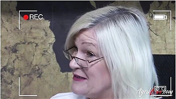 Mature Lady Holly Provides Herself For Hardcore Sex With Cheffie Shot