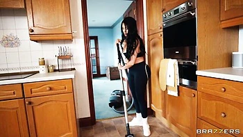 Big-boobed brunette Sapphire Astrea rammed by huge wiener