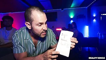 Awesome sideways pose fuck with a short-haired gf Lucy Lotus