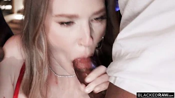 Black guys with big dicks fucked a spicy white gf Ashley Lane