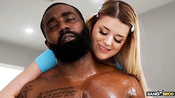 Perfect doggy style fuck with a gorgeous white babe Dez Hansen