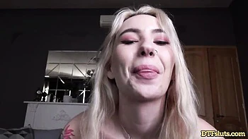 Blonde angel Bella Mur is enjoying getting fucked by large wiener