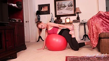 Watch wonderful Milf Amy's dirt