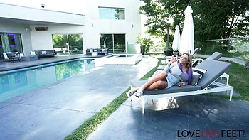 Love Her Feet featuring Nikki Sexx's foot goddess scene