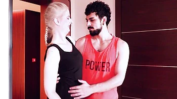 Amative gill's blonde trailer