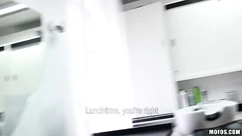 Inviting Samante's blowjob scene