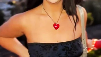 Mr Lucky Life - romantic scene