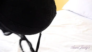 POV : Your Landlord Mimi Caught You Trying to Steal Her Panties