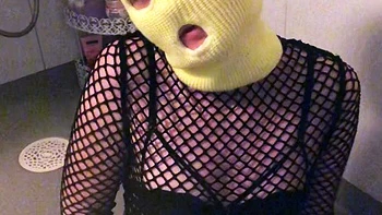 Brunette Solo Webcam Masturbation