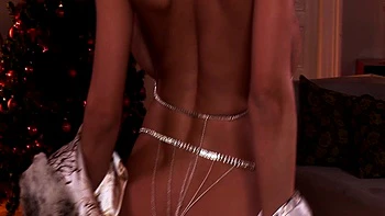 Swaying her sugar sacks