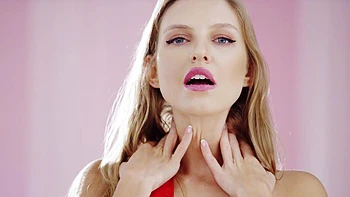 A sexy miniskirted girl is having fun with her boyfriend in pov style