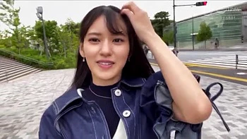 スレンダー美女がキスに始まりローションテカテカで艶やかに感じる淫乱エッチ