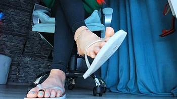 Queen tina commands flip flop soles: Bongacams, Chaturbate  Fetish Porn