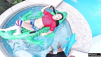 Lulu's medium size tits xxx