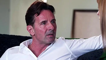 Zelhia thanks her savior in a tough way! - Jacquie et Michel TV