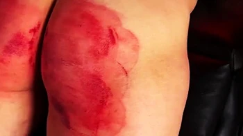 Strafkamer - Mistress Baton - Strapping With Leather