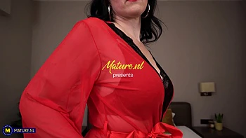 My 38 Year Old Mom Isa Bella Loves To Masturbate And She Does It All Of The Time When She's Alone