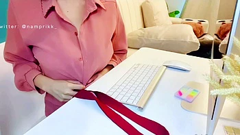 Big boobs webcam slut toys her asshole