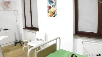 Stunning Beauty Christina Shine Squirts for FIRST Time!