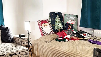 Mysterious Guy at christmas threesome video