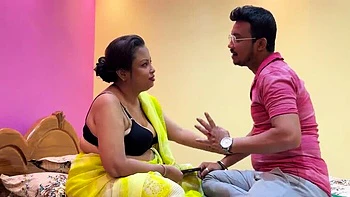 Desi Aunty Big Banana Blowjob - Homemade Indian MILF Fucking & Titty Sucking