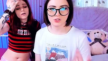 Webcam Teen masturbates and pretends you came in her mouth