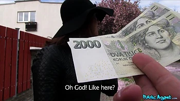 PublicAgent - Billie Star