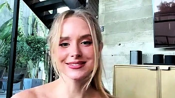 Small titted babe toys her pussy on webcam