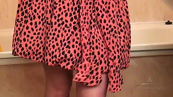 Roxy takes a shower and wets down her hairy pussy