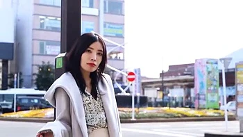 色気漂う美人妻がキスから積極的に男の乳首舐めやフェラをする淫乱痴女前戯