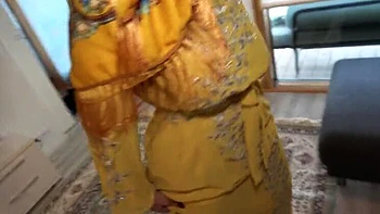 Big Ass Muslim Stepmom Diana Zilli Fucked Hard in Hijab - Homemade POV Sex