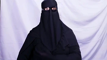 Indian Beautiful Stepmother Spends The Night With Her Stepson And Has Sex With Him