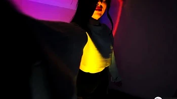 Cute amateur brunette naughty in solo jerking show on camera