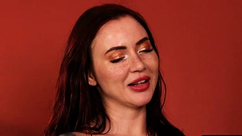 Bigtitted voyeur babe whatching jerk off