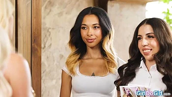 Can stepmommy have a taste of your pussy