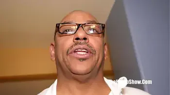 newbie 19yr naomi lockheartt about to out OG julian st jox to work