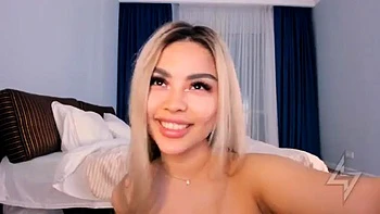 Bae suz: Blowjob, Big Tits  Big Ass Porn