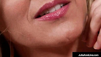 Adroit Julia's milf smut
