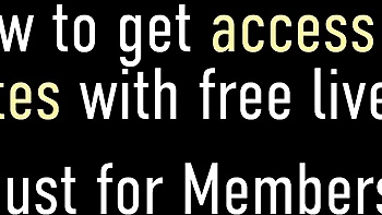 Sara's sucking dick scene