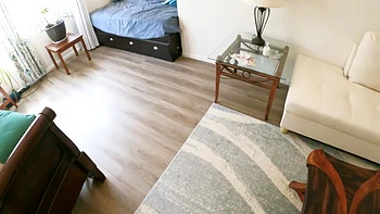 Erwischt beim Abspritzen in Stiefmutter-Slip