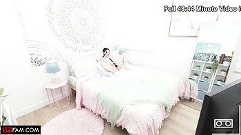 SpyFam - long legs sex