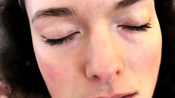 Adolescente morena fode o padrasto do namorado