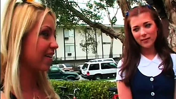 Hartes Gruppensex und Orgie mit blasen