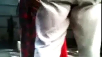 Asiatischer Deepthroat-Blowjob mit Abspritzen