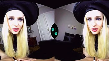 VR Blondine bläst und reitet mit großen Titten